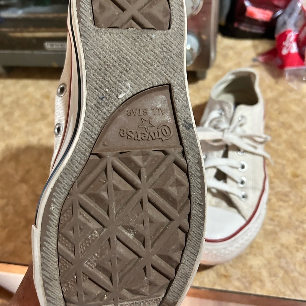 Converse All Star White and Red Sneakers size 5 - Picture 6 of 6